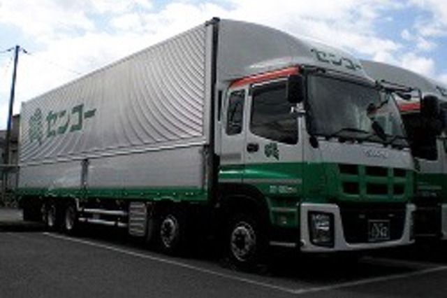 大型ウイング車